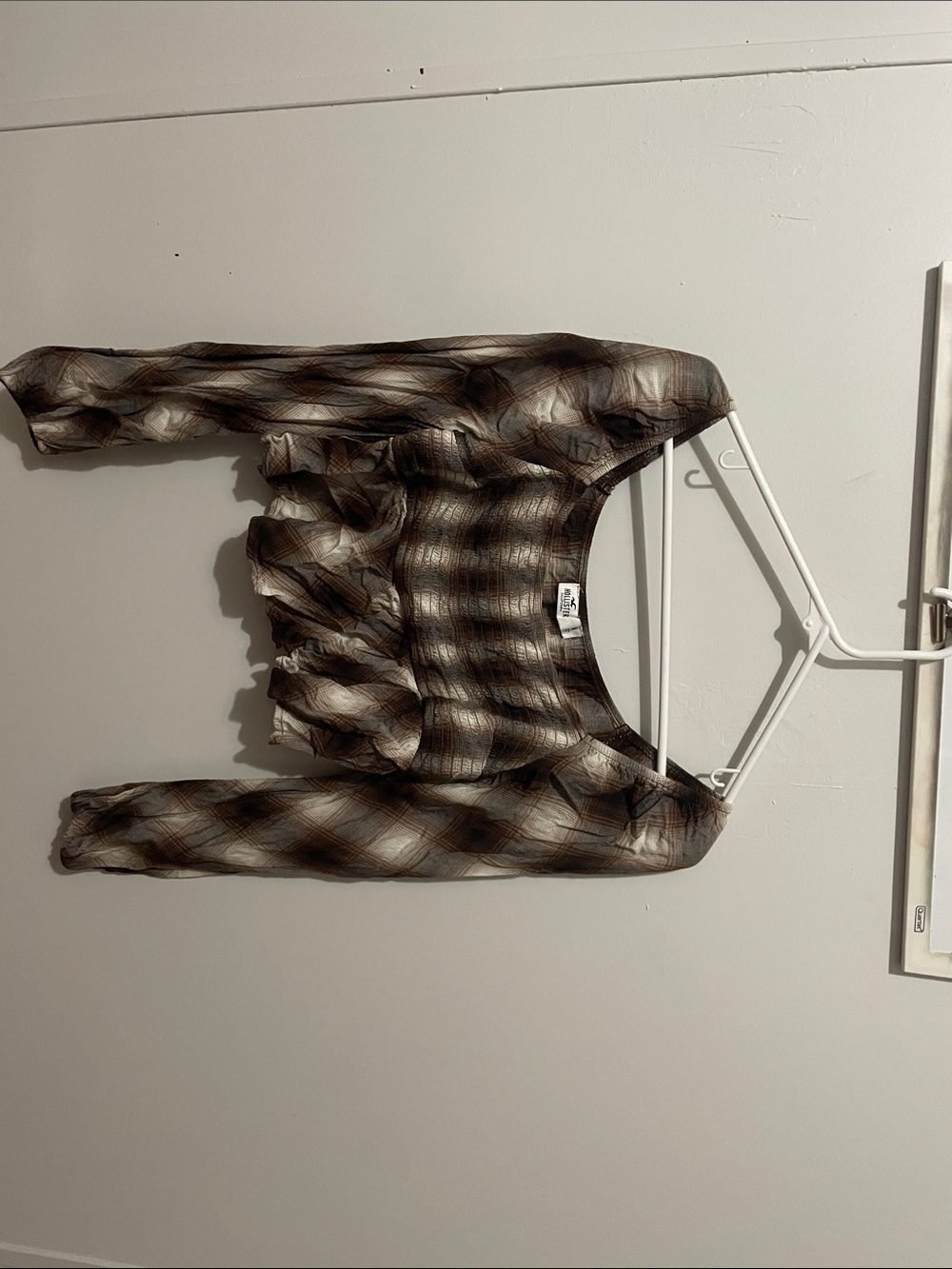 Hollister Brown & Cream Plaid Ruffle Hem Top